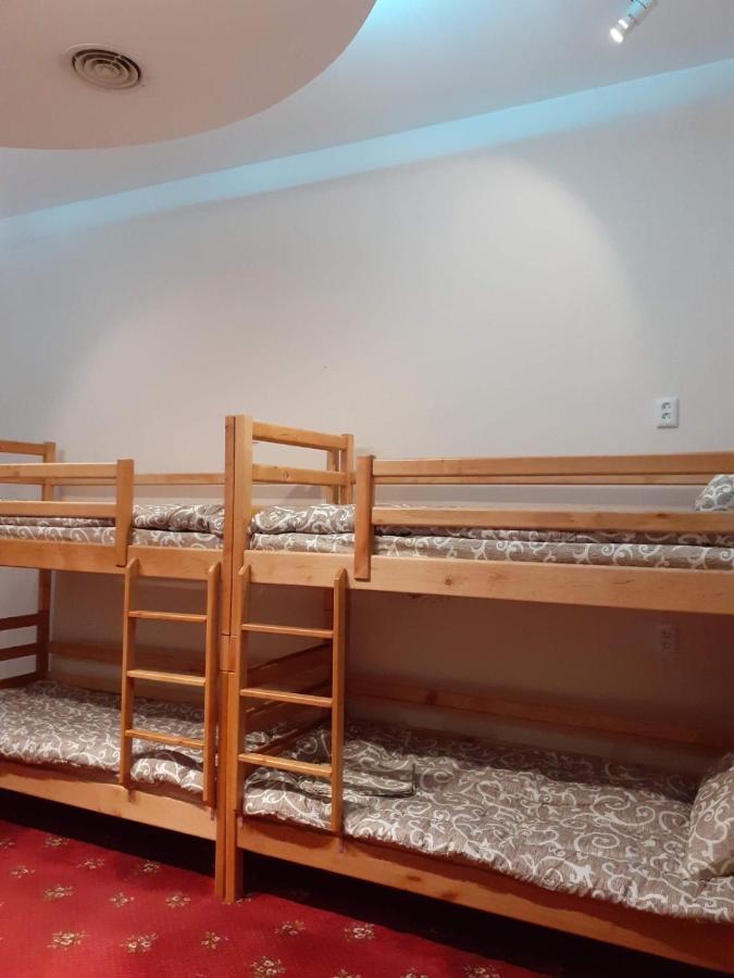Uneed Sport Hostel Oldenburg Bagian luar foto